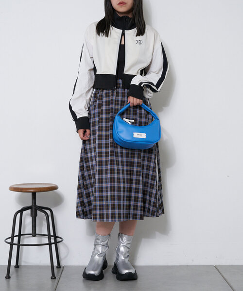 CIAOPANIC（チャオパニック）の「スニーカーソールミドルブーツ（ブーツ・レディース・ブラック/シルバー・SMALL/MEDIUM/LARGE）」の15枚目の写真