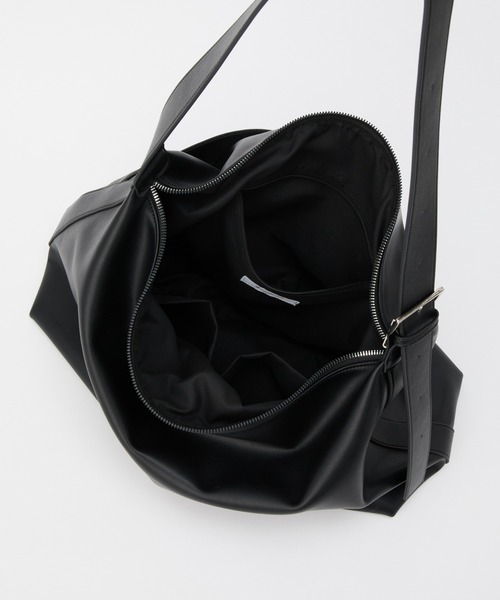 COLONY 2139(コロニートゥーワンスリーナイン)の「ソフトレクタングルバッグ(ショルダーバッグ・レディース・ブラック/シルバー・FREE)」の11枚目の写真