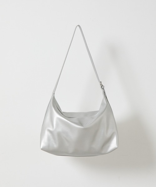 COLONY 2139(コロニートゥーワンスリーナイン)の「ソフトレクタングルバッグ(ショルダーバッグ・レディース・ブラック/シルバー・FREE)」の15枚目の写真