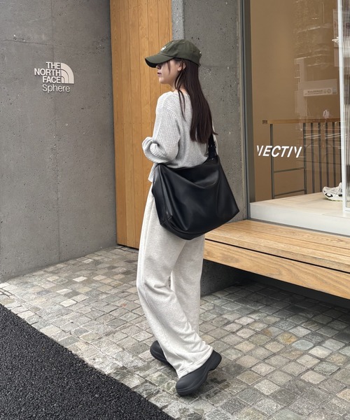 【N°21】ショッピングバッグ ヴェルティカーレ N°21 Vertical Shopper Black
