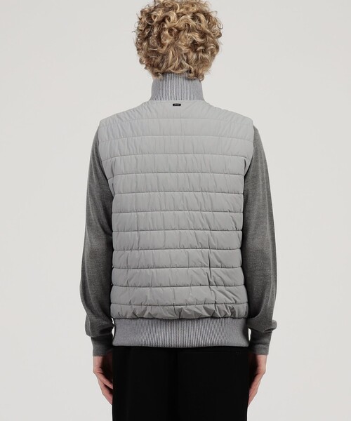 HERNO ストレッチナイロン ベストアウター（ダウンベスト