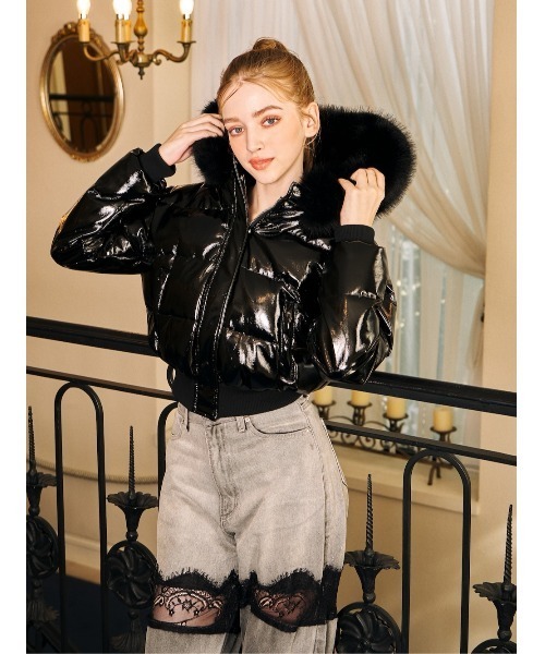 Darich（ダーリッチ）の「フェイクパテントレザーダウンジャケット