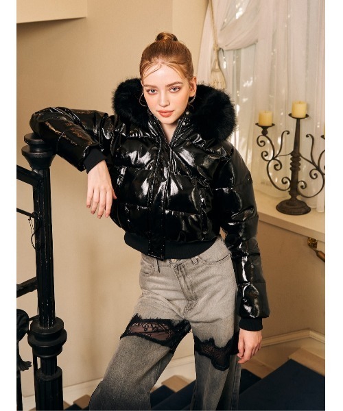 Darich（ダーリッチ）の「フェイクパテントレザーダウン