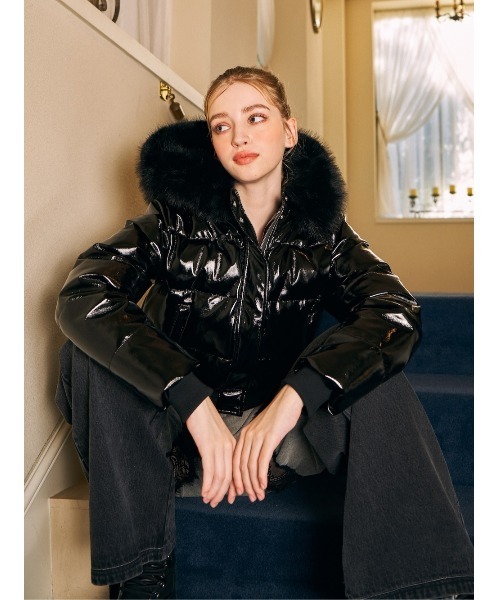 Darich（ダーリッチ）の「フェイクパテントレザーダウンジャケット