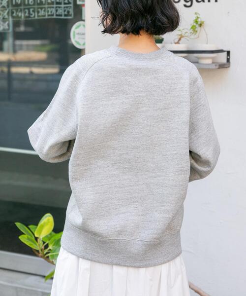 FORK&SPOON（フォークアンドスプーン）の「FORK&SPOON　ラフィー裏毛クルーネックスウェット（スウェット・レディース・ブルー/オフホワイト/グレー系その他/ブラック・1/2）」の7枚目の写真