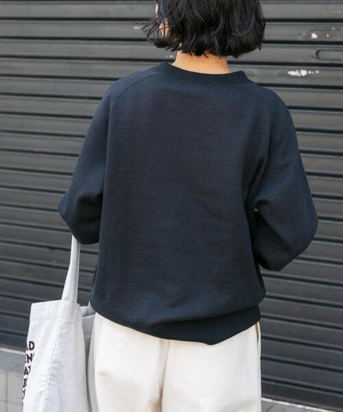 FORK&SPOON（フォークアンドスプーン）の「FORK&SPOON　ラフィー裏毛クルーネックスウェット（スウェット・レディース・ブルー/オフホワイト/グレー系その他/ブラック・1/2）」の14枚目の写真