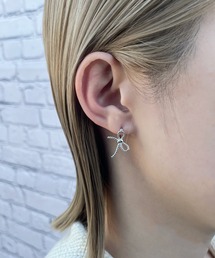 poiregnee | ［select］リボンピアス(ピアス（両耳用）)
