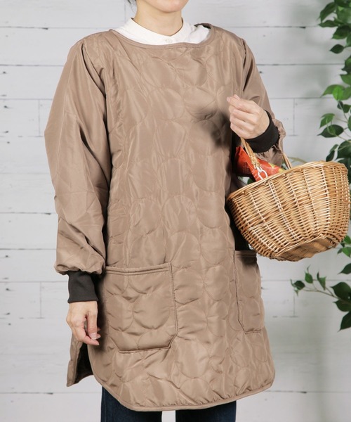 studio CLIP（スタディオクリップ）の「ボアキルト割烹着（エプロン・レディース・その他1/その他2/その他3・FREE）」の2枚目の写真