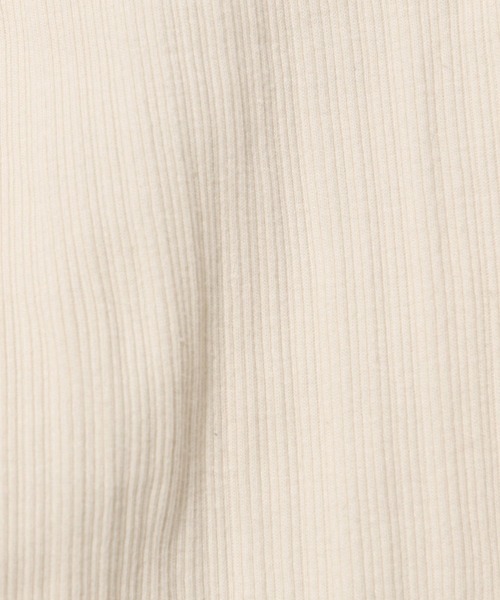 LOWRYS FARM（ローリーズファーム）の「リブメロータートル　250173（Tシャツ/カットソー・レディース・ブラック/アイボリー/ホワイト×ブラック・FREE）」の21枚目の写真