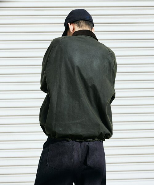 Barbour（バブアー）の「BARBOUR / バブアー × JS 別注 トランスポート ジャケット（ブルゾン・メンズ・ブラウン/カーキ・38/36/40）」の3枚目の写真