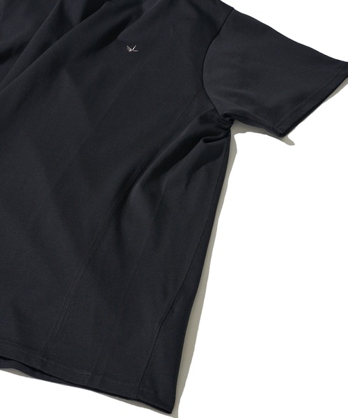 1PIU1UGUALE3 RELAX (ウノピゥウノウグァーレトレ リラックス)の「【1PIU1UGUALE3 RELAX】ラインストーンTシャツ(Tシャツ/カットソー・メンズ・ホワイト/ブラック・MEDIUM/LARGE/X-LARGE)」の9枚目の写真