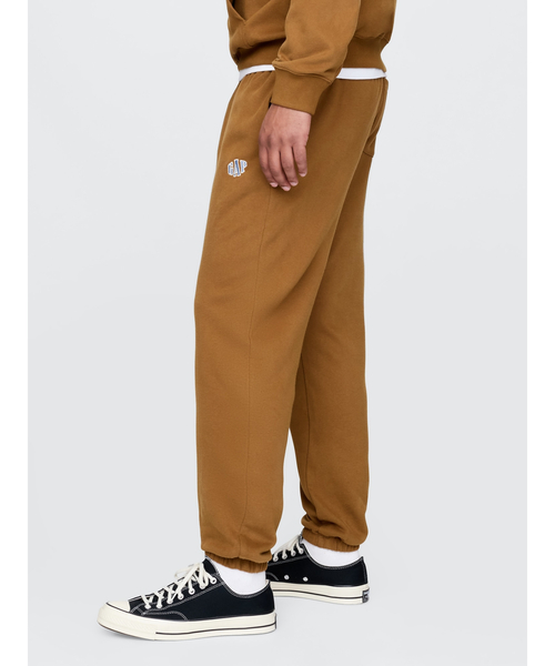 GAP（ギャップ）の「ヴィンテージソフト ロゴジョガーパンツ（スウェットパンツ・メンズ・ネイビー/ベージュ/レッド/ブラウン・S/L/M/XL/XS）」の2枚目の写真