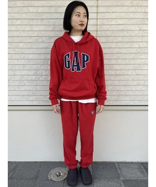 GAP（ギャップ）の「ヴィンテージソフト ロゴジョガーパンツ（スウェットパンツ・メンズ・ネイビー/ベージュ/レッド/ブラウン・S/L/M/XL/XS）」の5枚目の写真