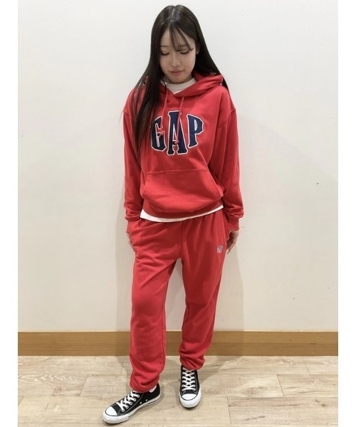 GAP（ギャップ）の「ヴィンテージソフト ロゴジョガーパンツ（スウェットパンツ・メンズ・ネイビー/ベージュ/レッド/ブラウン・S/L/M/XL/XS）」の6枚目の写真