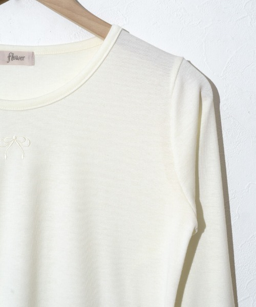flower（フラワー）の「リボンエンブロイダリーロングスリーブ2（Tシャツ/カットソー・レディース・ブルー/アイボリー・FREE）」の8枚目の写真