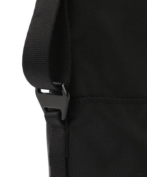 THE NORTH FACE（ザノースフェイス）の「THE NORTH FACE (ザ・ノース・フェイス）Pyrenees Shoulder L NM82508 ピレネーショルダーL（ショルダーバッグ・メンズ・ブラック・F）」の18枚目の写真