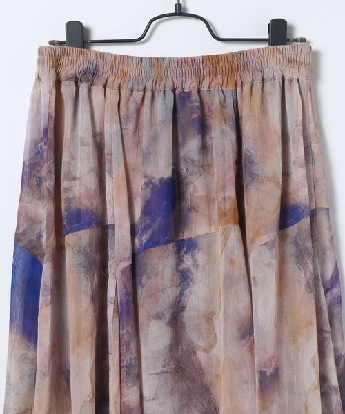 JEANASIS（ジーナシス）の「【選べる着丈】ニュアンスプリントフレアスカート/327246（スカート・レディース・ホワイト/グレー系その他/マルチ/ブラック/グリーン系その他/ブルー系その他/ブラック系その他/オレンジ系その他/ライトグレー系・SMALL/FREE）」の14枚目の写真