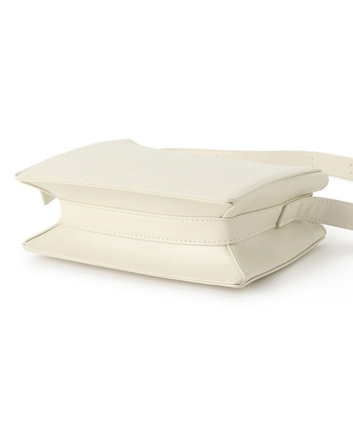 couture brooch（クチュールブローチ）の「スクエアミニショルダーバッグ（ショルダーバッグ・レディース・オフホワイト/ベビーピンク/ブラック・00）」の19枚目の写真