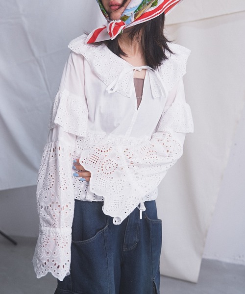 MIDVEIN（ミッドヴェイン）の「COTTON RACE BLOUSE（シャツ/ブラウス・レディース・ホワイト/ブラック・FREE）」の2枚目の写真