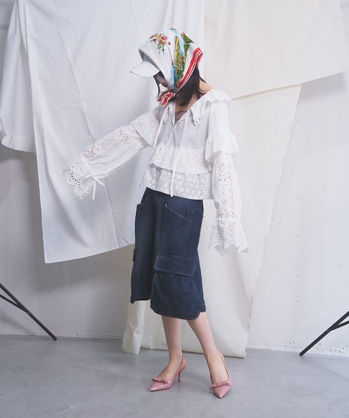MIDVEIN（ミッドヴェイン）の「COTTON RACE BLOUSE（シャツ/ブラウス・レディース・ホワイト/ブラック・FREE）」の3枚目の写真