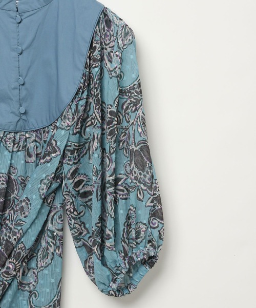 AMERICAN RAG CIE（アメリカンラグシー）の「【AMERICAN RAG CIE】フラワーワンピ（WOMEN)（ワンピース・レディース・チャコール/ブルー・FREE）」の8枚目の写真