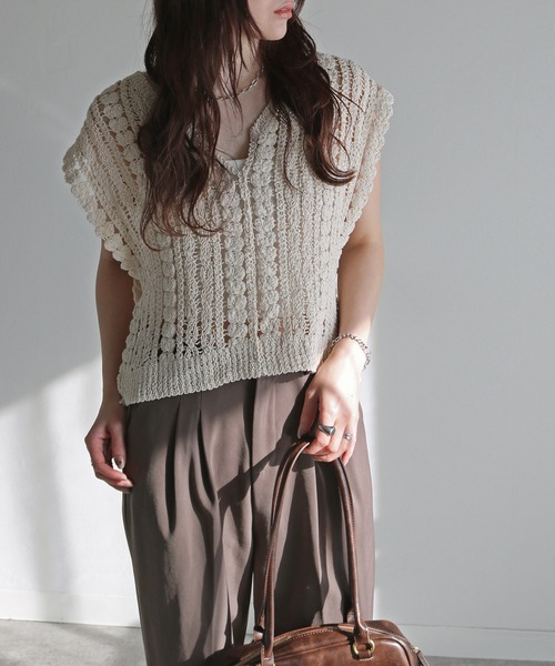 セール】キーネッククロシェ編みかぎ針ニットベスト（ベスト）｜COURO