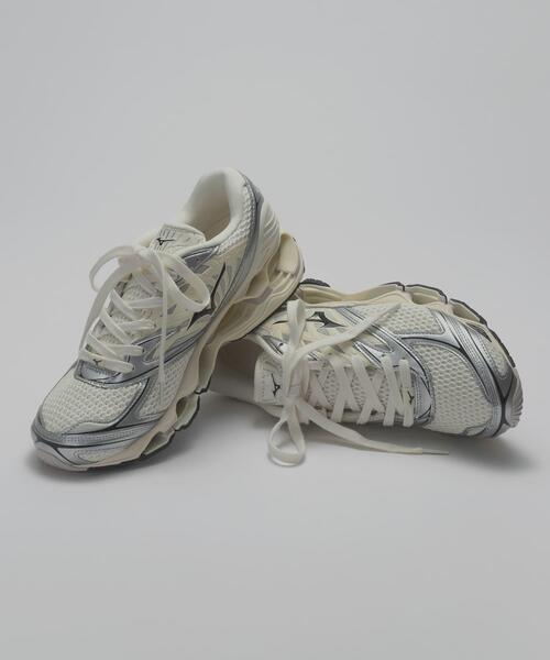 MIZUNO(ミズノ )の「Mizuno WAVE PROPHECY LS(スニーカー・メンズ・オフホワイト・26.5/27/27.5/28/28.5/29)」の4枚目の写真