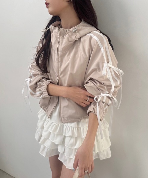 one after another NICE CLAUP（ワンアフターアナザーナイスクラップ）の「サイドラインリボンブルゾン（ブルゾン・レディース・ベージュ/ブラック/アイボリー・FREE）」の15枚目の写真