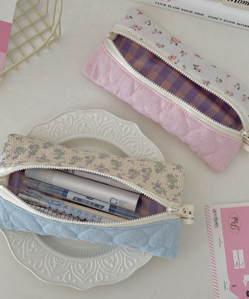 Mayree（メイリー）の「【urge select】小花柄 ナチュラルデザイン ペンポーチ（ポーチ・レディース・ライトブルー/ライトピンク・FREE）」の4枚目の写真