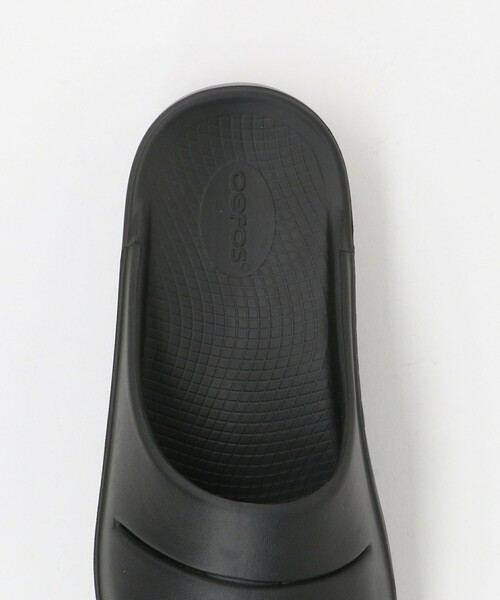 OOFOS(ウーフォス)の「<OOFOS> OOahh/リカバリーサンダル(サンダル・メンズ・ブラック・8/10/9/7)」の7枚目の写真