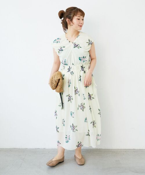 le.coeur blanc(ルクールブラン)の「《WEB/一部店舗限定アイテム》KAZUMIDOIボタニカルギャザーワンピース(ワンピース・レディース・ブラック/アイボリー・38)」の19枚目の写真