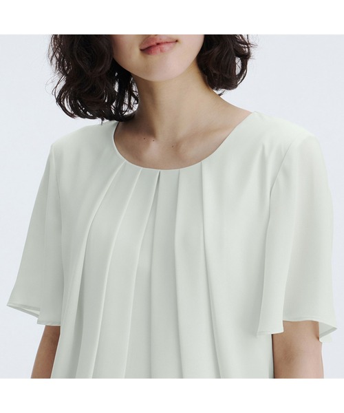 AOYAMA（アオヤマ）の「【二の腕カバー◎】ボトムスインせずに着られる！半袖バルーンヘムブラウス/ミント/半袖｜通勤＆オフィス＆入卒＆セレモニー＆オケージョン｜ウォッシャブル・大きいサイズあり｜（シャツ/ブラウス・レディース・ミント・M/L/LL/3L/S/XS/4L）」の5枚目の写真