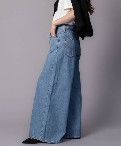 Levi's(リーバイス)の「【Levi's(R) 】 SUPER WIDE JEANS / スーパーワイドジーンズ 001T3(デニムパンツ・レディース・ブラック/ブルー系・25inch/26inch/27inch)」の8枚目の写真