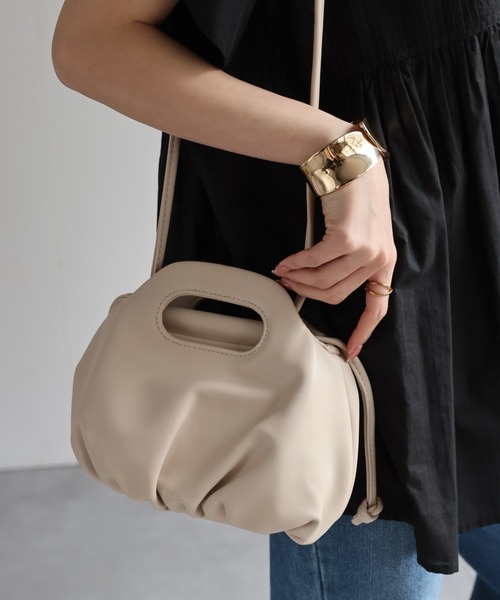 sakishimatokyo(サキシマトーキョー)の「【2WAY】合皮ショルダーバッグ/ギャザー/BAG/バック(ショルダーバッグ・レディース・オフホワイト/ブラック/ベージュ・FREE)」の14枚目の写真