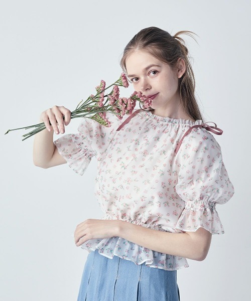 F i.n.t（フィント）の「小花柄シアーシャーリングブラウス/ fint　フィント（シャツ/ブラウス・レディース・ピンク/イエロー/ラベンダー・FREE）」の4枚目の写真