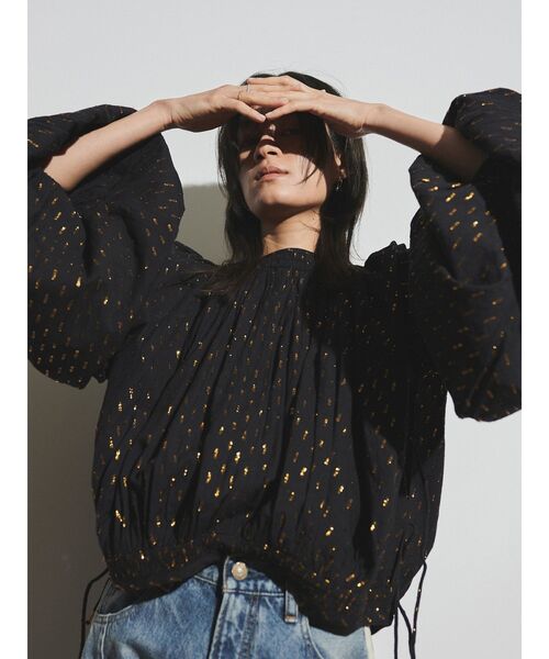 Ungrid(アングリッド)の「【Htage】ラメドビーサイドスリットボリュームブラウス(シャツ/ブラウス・レディース・ブラック/オフホワイト・FREE)」の6枚目の写真