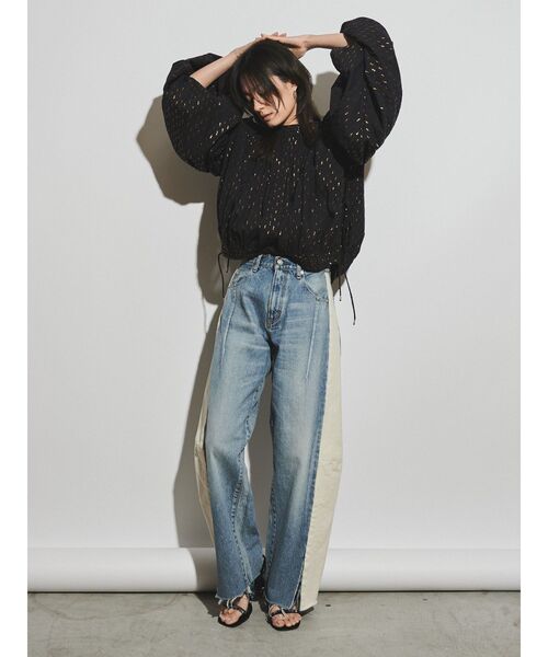 Ungrid(アングリッド)の「【Htage】ラメドビーサイドスリットボリュームブラウス(シャツ/ブラウス・レディース・ブラック/オフホワイト・FREE)」の9枚目の写真