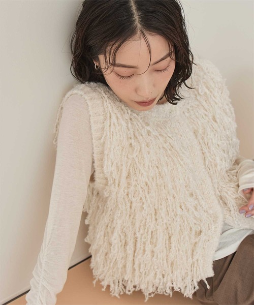 miette（ミエット）の「フリンジニットベスト（ベスト・レディース・チャコール/アイボリー/ブラウン・FREE）」の4枚目の写真