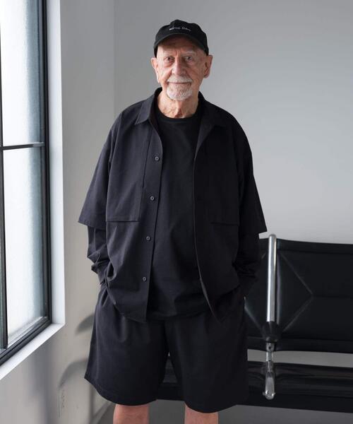 URBAN RESEARCH(アーバンリサーチ)の「Wide Dad SHADE TECH SHORT-SLEEVE SHIRTS(シャツ/ブラウス・メンズ・ネイビー・1/2)」の3枚目の写真