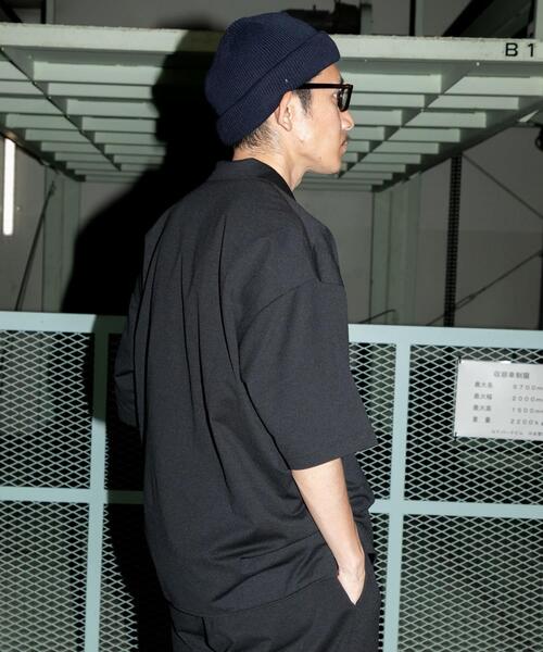 URBAN RESEARCH(アーバンリサーチ)の「Wide Dad SHADE TECH SHORT-SLEEVE SHIRTS(シャツ/ブラウス・メンズ・ネイビー・1/2)」の11枚目の写真