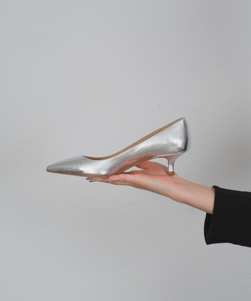 FABIO RUSCONI(ファビオルスコーニ)の「【FABIO RUSCONI/ファビオ ルスコーニ】レザー パンプス 4.5㎝ヒール(パンプス・レディース・シルバー/ブラック・36/37/38/39)」の5枚目の写真