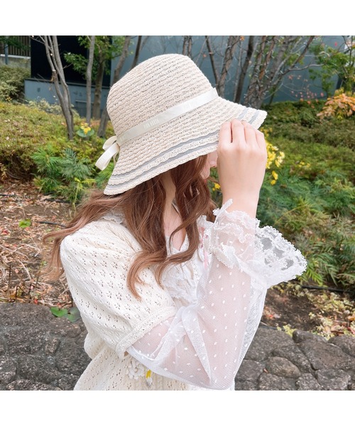 PINK HOUSE（ピンクハウス）の「ロゴリボン付きスカラップブレードハット（ハット・レディース・ベージュ/ブラック・フリー）」の4枚目の写真