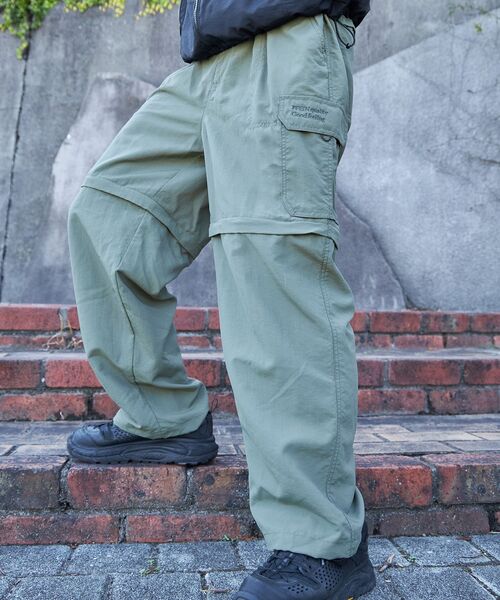 FFEIN（フェイン）の「【FFEIN(フェイン)】２WAYナイロンテックワイドカーゴパンツ / ドローコード付き ハーフパンツ（カーゴパンツ・メンズ・ブラック/カーキ/ダークパープル/ネイビー/ベージュ・SMALL/MEDIUM/LARGE）」の3枚目の写真