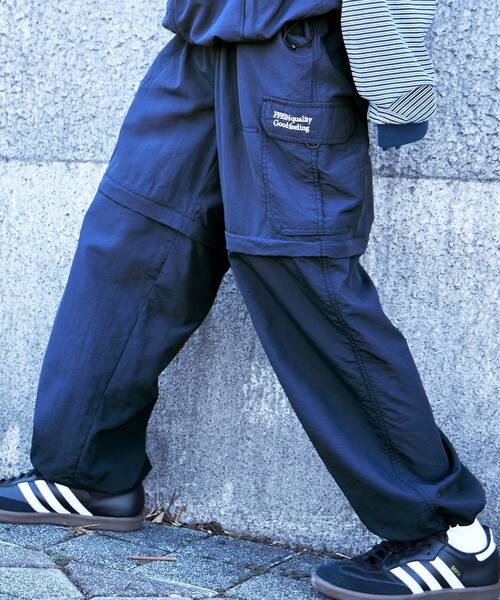 FFEIN（フェイン）の「【FFEIN(フェイン)】２WAYナイロンテックワイドカーゴパンツ / ドローコード付き ハーフパンツ（カーゴパンツ・メンズ・ブラック/カーキ/ダークパープル/ネイビー/ベージュ・SMALL/MEDIUM/LARGE）」の5枚目の写真