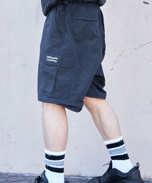 FFEIN（フェイン）の「【FFEIN(フェイン)】２WAYナイロンテックワイドカーゴパンツ / ドローコード付き ハーフパンツ（カーゴパンツ・メンズ・ブラック/カーキ/ダークパープル/ネイビー/ベージュ・SMALL/MEDIUM/LARGE）」の10枚目の写真