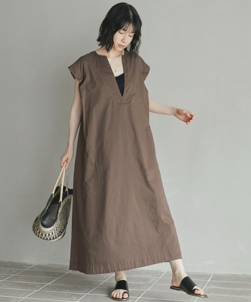 Doux archives（ドゥアルシーヴ）の「フレンチスキッパーボイルワンピース（ワンピース・レディース・ブラウン/キャメル/チャコールグレー・38）」の4枚目の写真