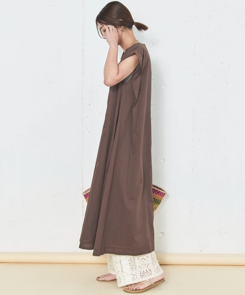 Doux archives（ドゥアルシーヴ）の「フレンチスキッパーボイルワンピース（ワンピース・レディース・ブラウン/キャメル/チャコールグレー・38）」の19枚目の写真