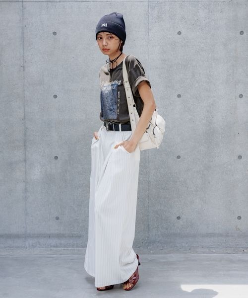 PAGEBOY（ページボーイ）の「クラックフォトTシャツ（Tシャツ/カットソー・レディース・チャコールグレー/オフホワイト/レッド系その他・FREE）」の12枚目の写真