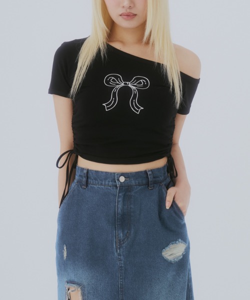 GAB GAB(ガブガブ)の「ワンオフショルトップス(Tシャツ/カットソー・レディース・ブラック/ホワイト・FREE)」の13枚目の写真