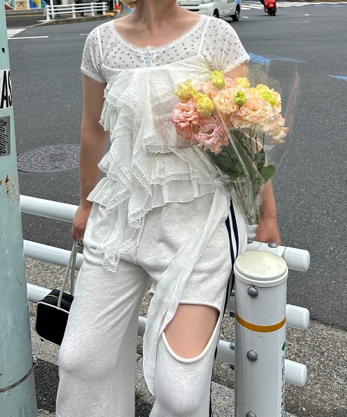 Alley Tokyo(アリートーキョー)の「フリフリとぴろんのキャミ(シャツ/ブラウス・レディース・ブラウン/オフホワイト・FREE)」の20枚目の写真